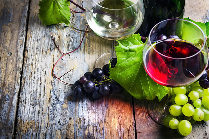 Weiß vs. Rosé vs. Rot: Welcher Wein passt zu welchem Essen?