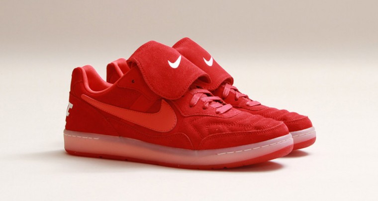 The most awesome sneakers of the year - Nike NSW Tiempo „94 Gym Red Light