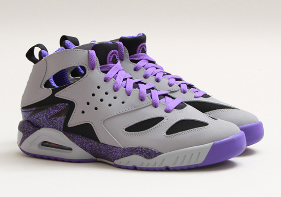 The most awesome Sneakers 2014: Nike Air Tech Challenge Huarache – Wolf Grey – Purple Venom