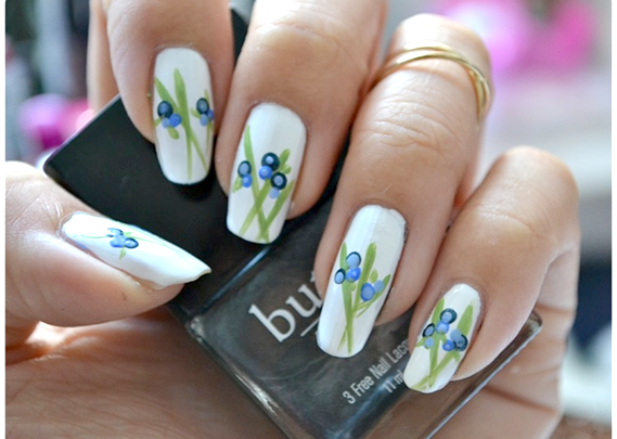 Manicure Monday | NAIL TUTORIAL #Blueberries