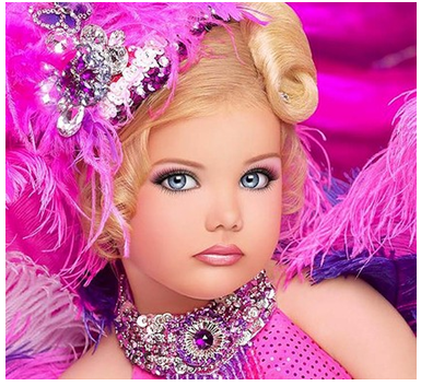 Friday ChitChat | New Mini-Series: The ugly face of child beauty pageants