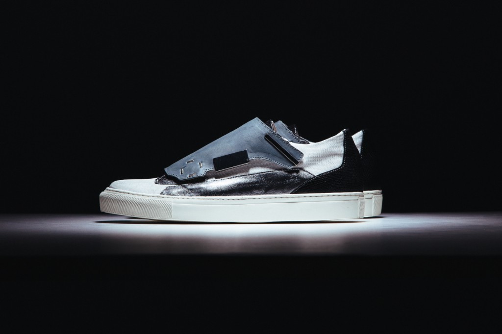 raf-simons-2014-spring-summer-removable-lace-guard-sneaker-1
