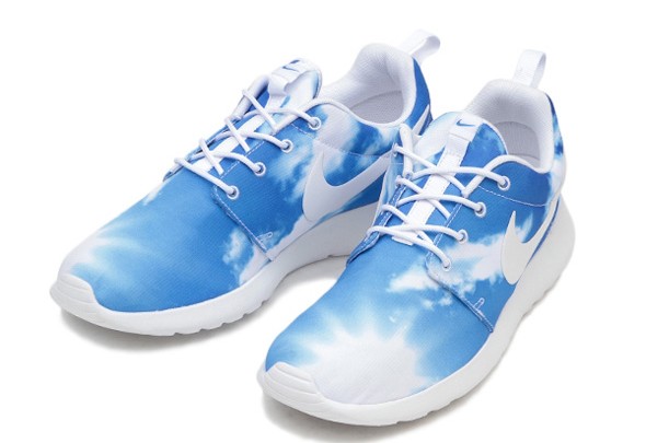 The most beautiful Sneakers 2014: NIKE Roshe Run „Blue Sky”
