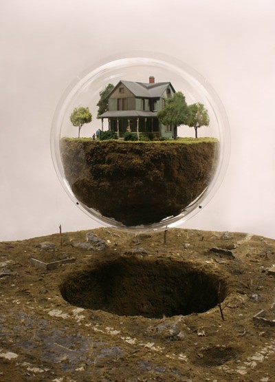 Outstanding Artists | Thomas Doyle creates miniature apocalyptic scenarios