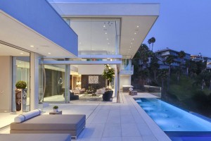 Luxurious-Hollywood-Mansion-Oriole-Way-McClean-Design-1