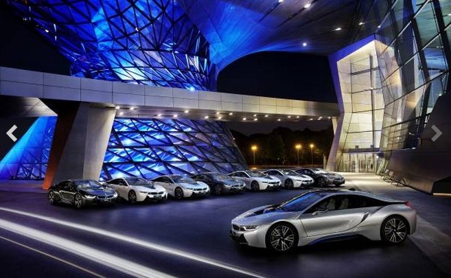 Weltweit erste BMW i8 Auslieferungen gestartet