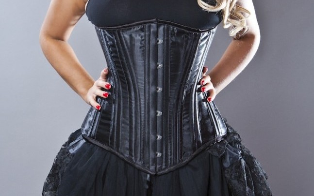 LondonEdge Berlin Fashion Trade Show Juli 2014 präsentiert – Burleska
