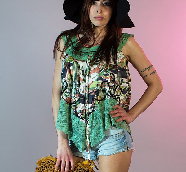 Styling Tip: Sexy Bohemian | Destroyed jeans shorts and Fedora Hat