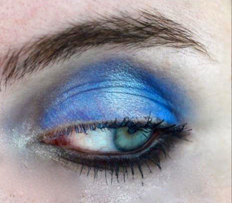 Styling and Beauty Tip Berlin | Blue&Silver Smokey Eye