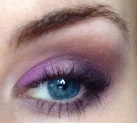 Styling- und Beauty-Tipp Berlin | Easy lila Look in 4 Schritten