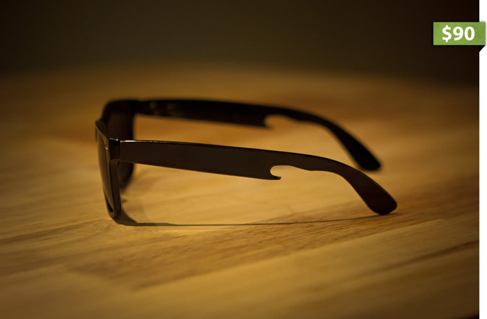 Cooler Kickstarter: JackHawk 9000 - Sonnenbrille und Flaschenöffner in einem
