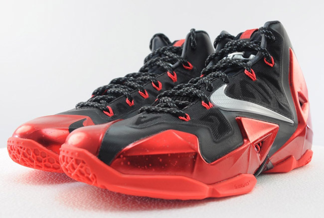 Die schönsten Sneaker 2014: Nike LeBron 11 “Miami Heat Away”