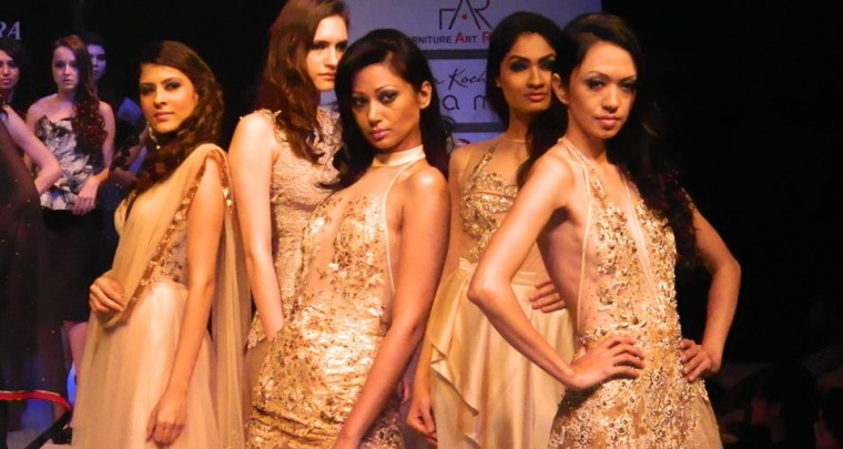 Couture Fashion Week New York September 2014 präsentiert – Amritraj Bora, für Sie