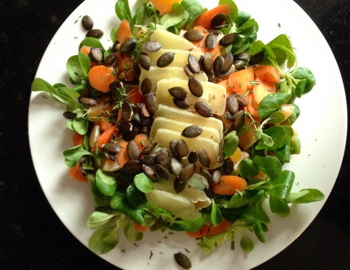 Gesunder Lebensstil – Salat der Woche: Clementinen-Feldsalat mit Hartkäse