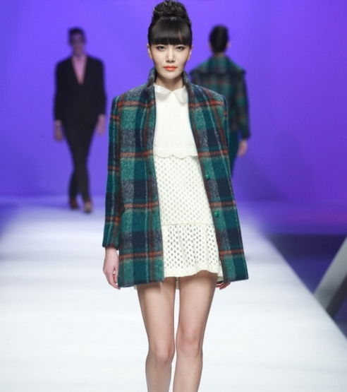 Mercedes-Benz China Fashion Week Oktober/November 2014 präsentiert – Viscap, für Sie & Ihn