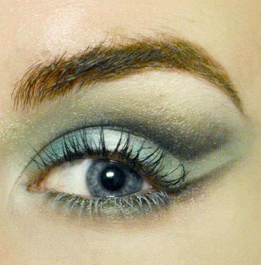 Styling and Beauty Tip Berlin | Green Cut Crease