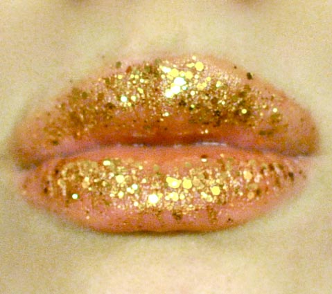 Styling and Beauty Tip Berlin | Gold Glitter Lips