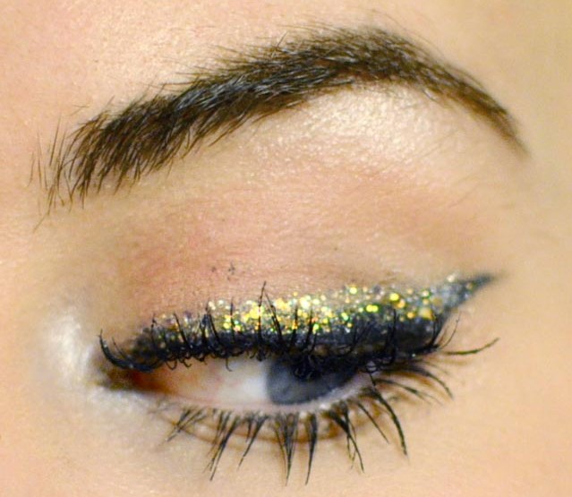 Styling- und Beauty-Tipp Berlin | Glitter Holiday Eyeliner