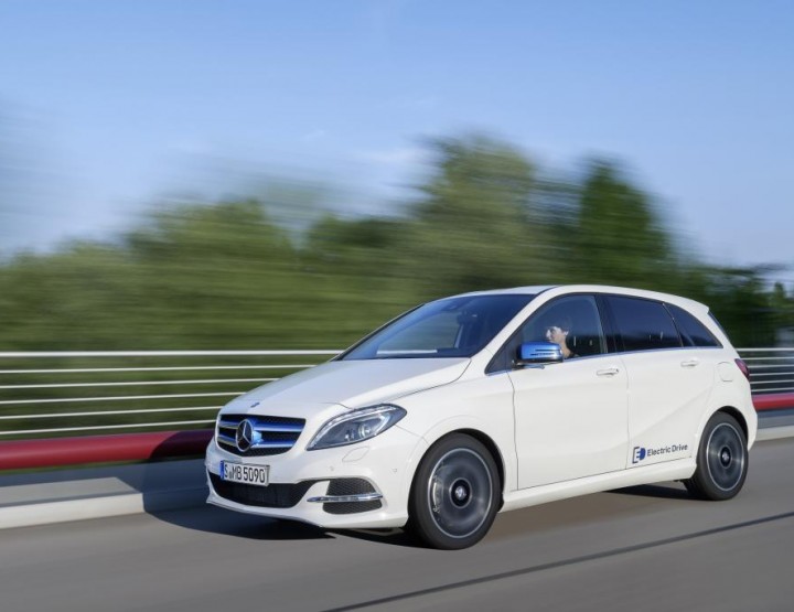 Mercedes-Benz Bank fördert Elektromobilität mit einzigartigem Mobilitätspaket für die B-Klasse Electric Drive