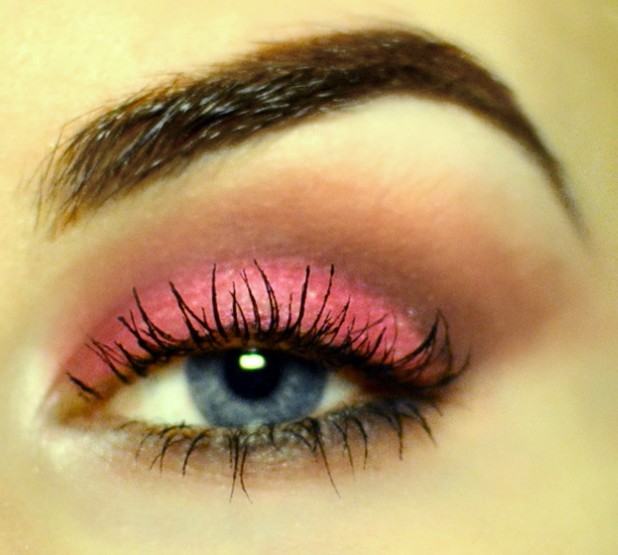 Styling and Beauty-Tip Berlin | Pink Cut Crease Party Look