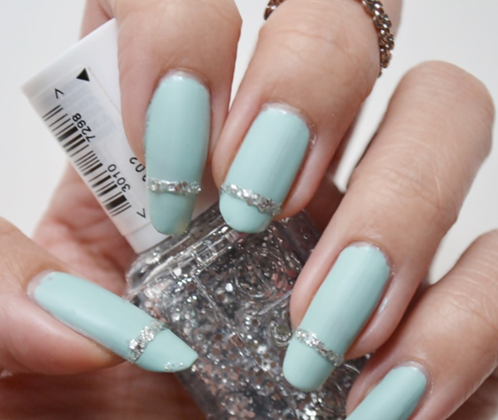 Manicure Monday | NAIL TUTORIAL #Matte, minty nails to get into that spring fever
