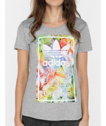 Adidas Streetstyle: T-Shirt mit Flower Print
