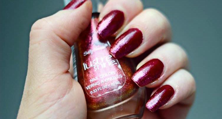 Styling- und Beauty-Tipp Berlin | Red Glitter Ombre Nails