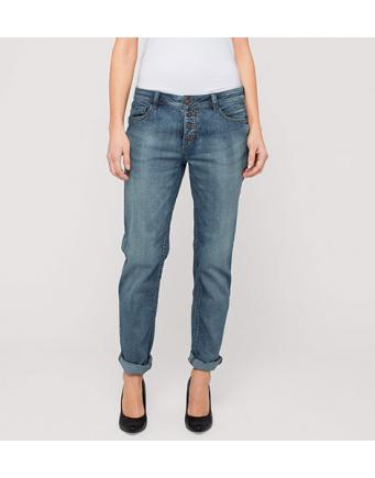 Street Look Women: Stone-Washed Jeans by C&A
