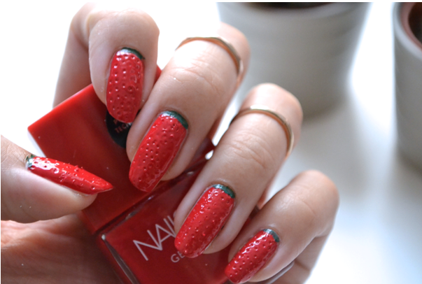 Manicure Monday | NAIL TUTORIAL #Strawberry season has begun!
