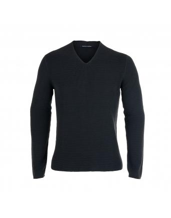 Navy blue knitted sweater by Hannes Roether