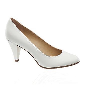 weiße Pumps by Deichmann