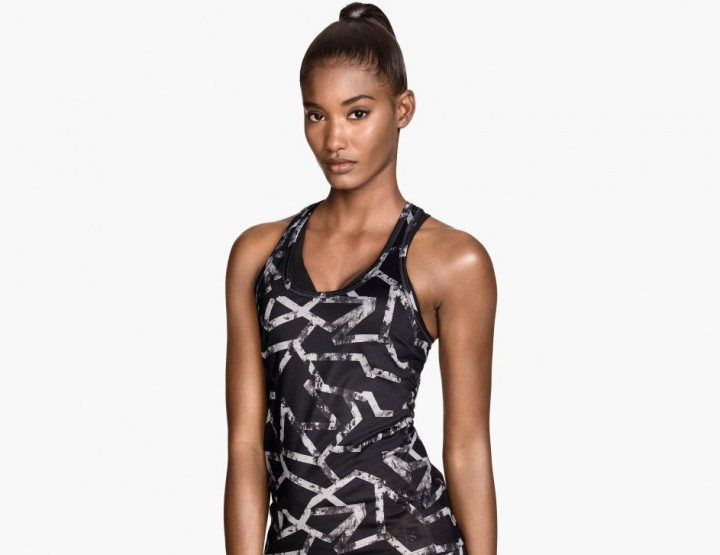 Abstrakt gemusterte Sportswear bei H&M