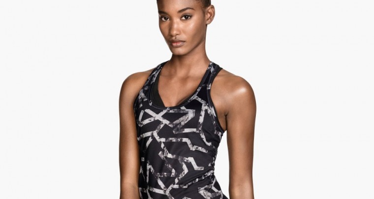 Abstrakt gemusterte Sportswear bei H&M