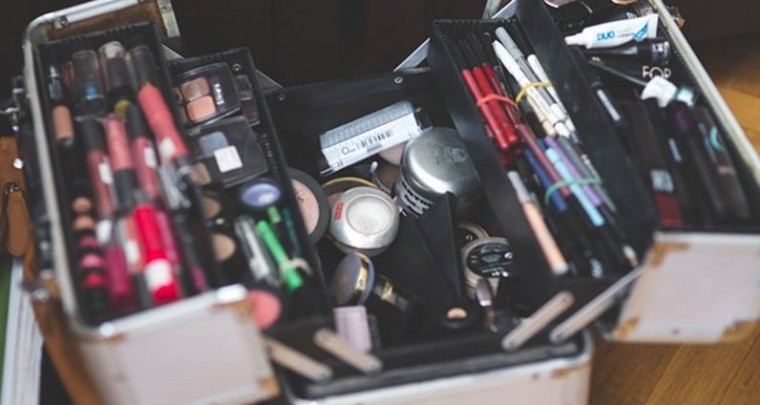 10 Makeup Essentials