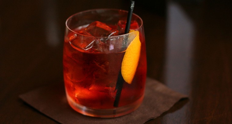 Manchmal machen die Eiswürfel den Drink