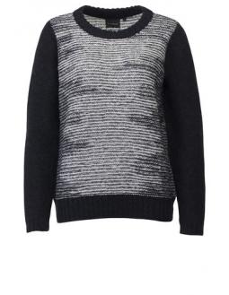 Pullover in grey and white by Gestuz