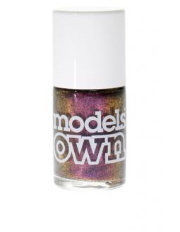 Trendy nail polish by Models Own