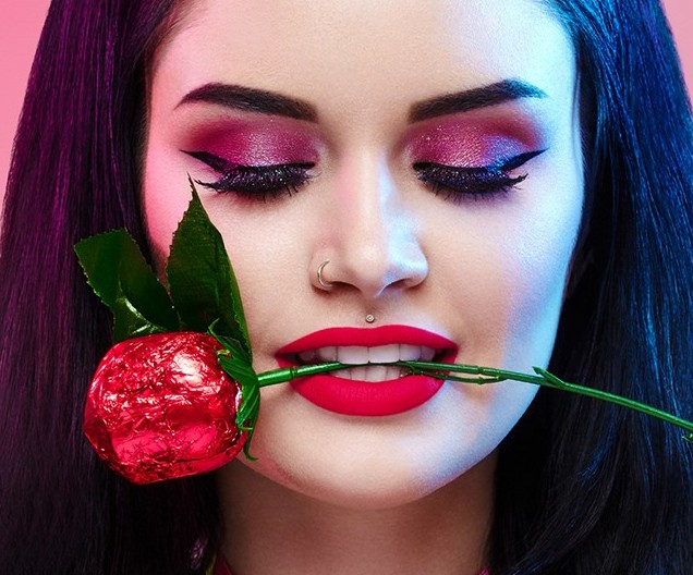 Red eyeshadow - how can you make it wearable?