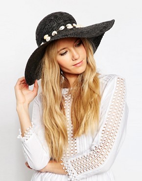 ASOS - structured straw slouch hat with mussel ornamentation - black