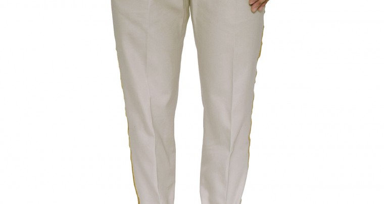 Chino in sand with metal thread applications in gold