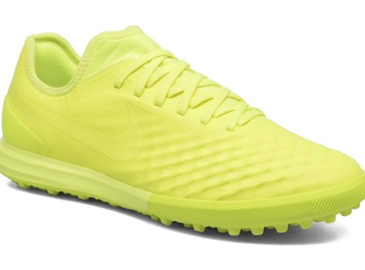 Nike - Magistax Finale II Tf - men's sports shoes - yellow